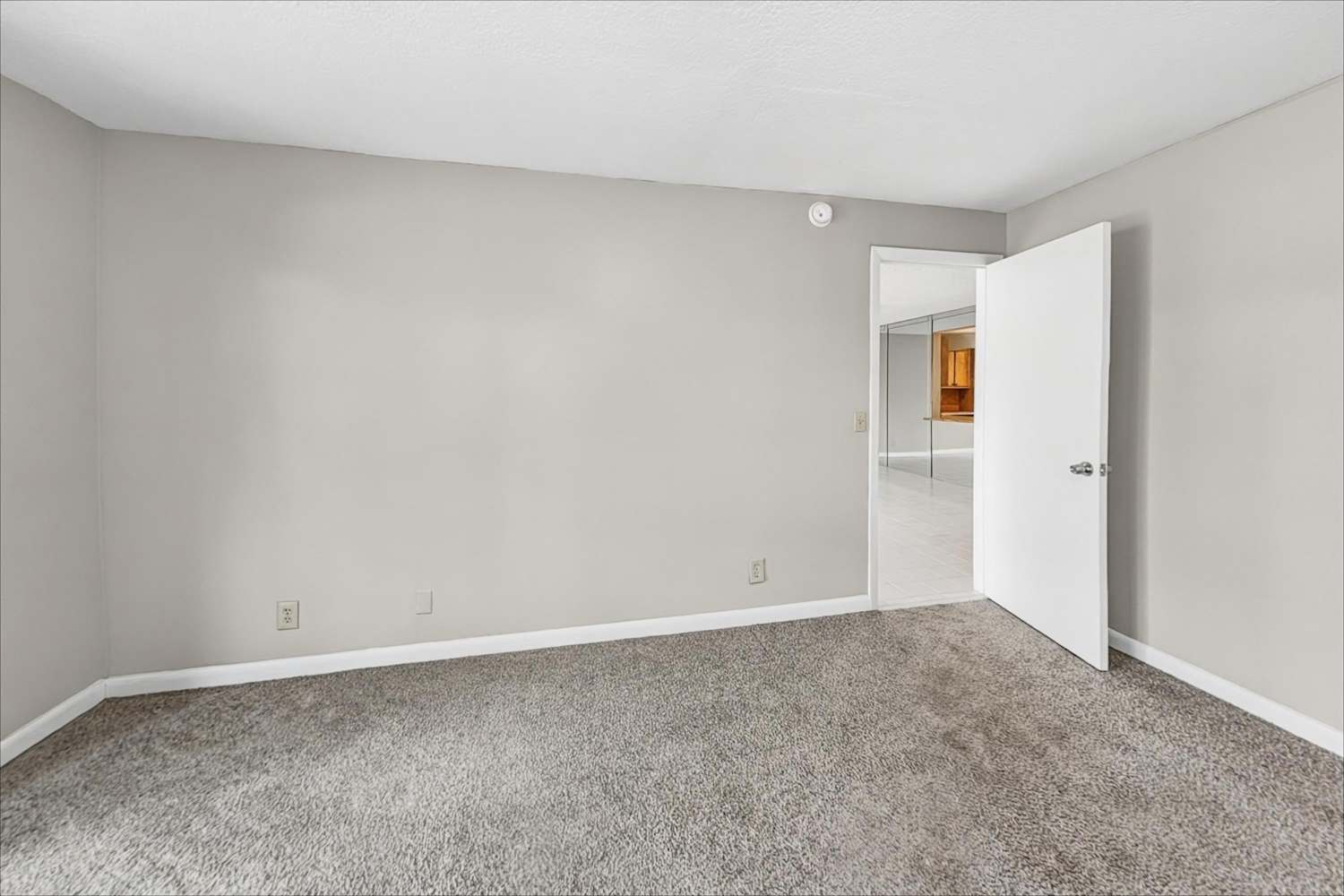 381 Wildwood Ln E, Deerfield Beach photo 10