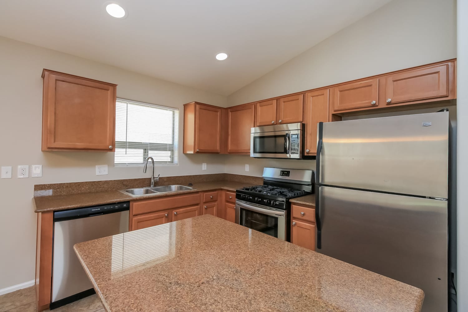 38155 N Luke Lane, San Tan Valley photo 7