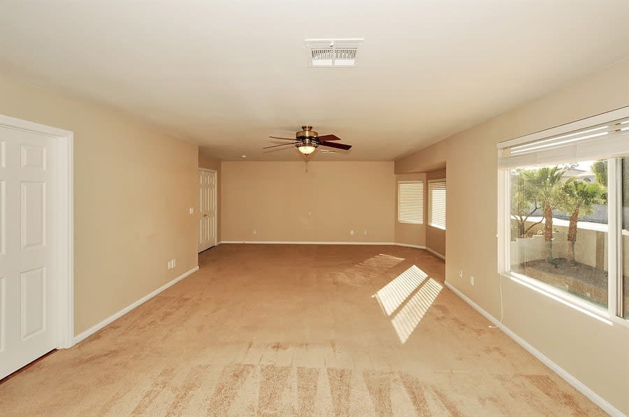 3821 Cranbrook Hill St, Las Vegas photo 9