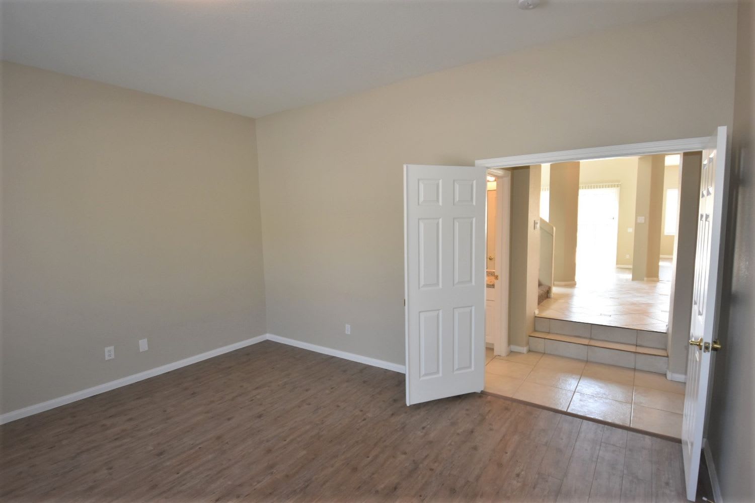 3821 Cranbrook Hill St, Las Vegas photo 6