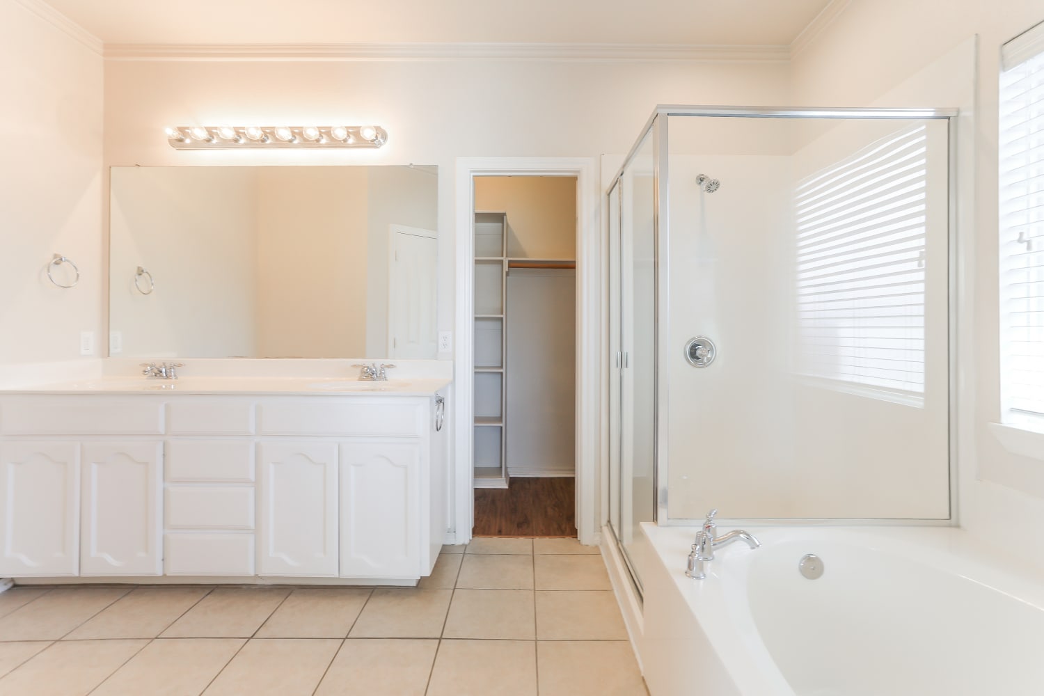 3832 Brandywine Ln, Fort Worth photo 12