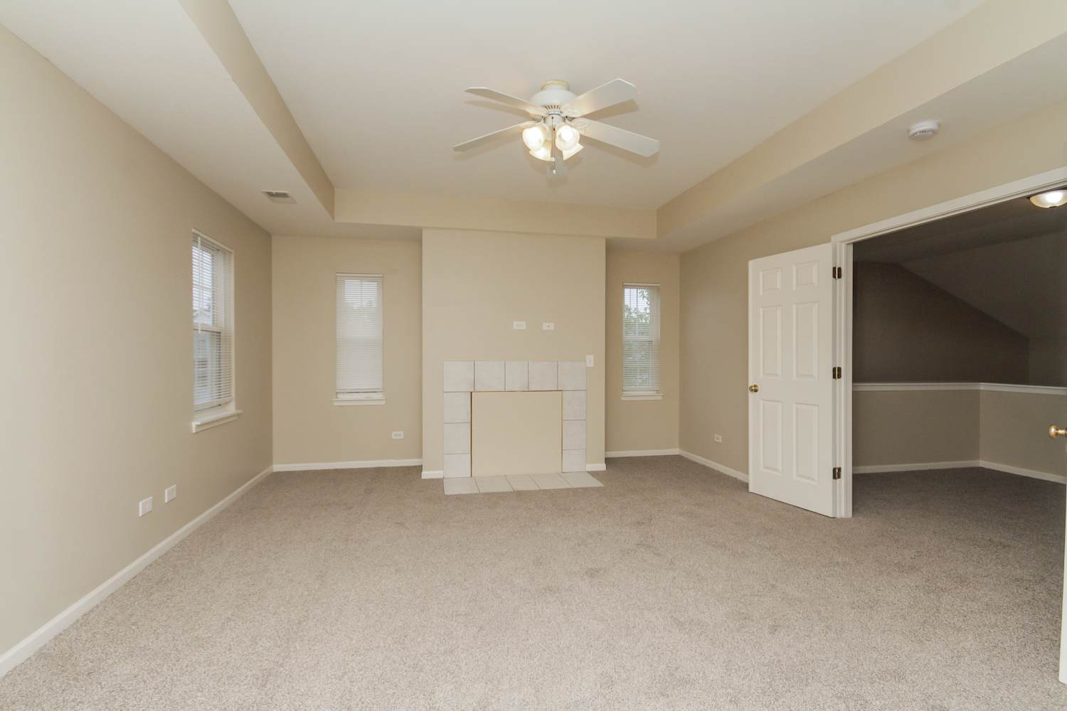 3862 Pathfinder Ln, Joliet photo 9