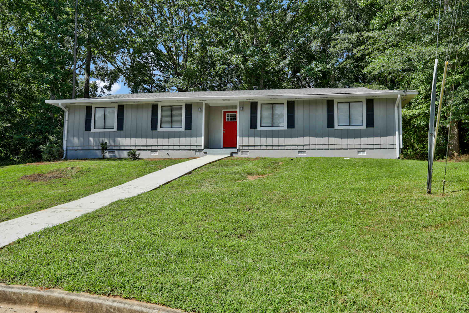 Front of 3866 Mcgill Way, Decatur, GA