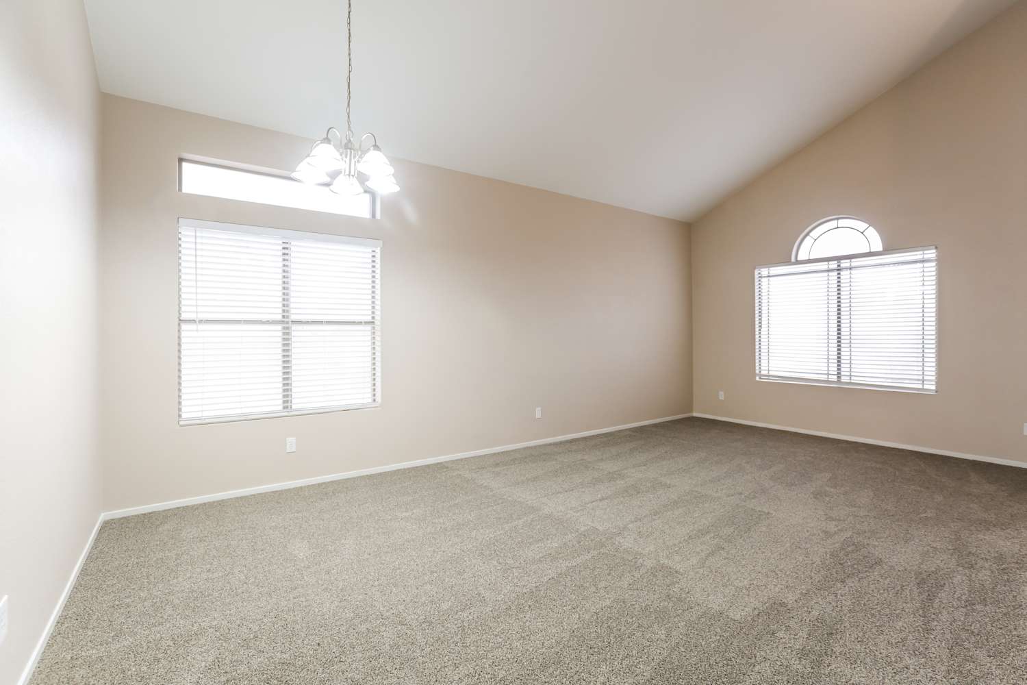 3905 Meadowlands St, Las Vegas photo 7