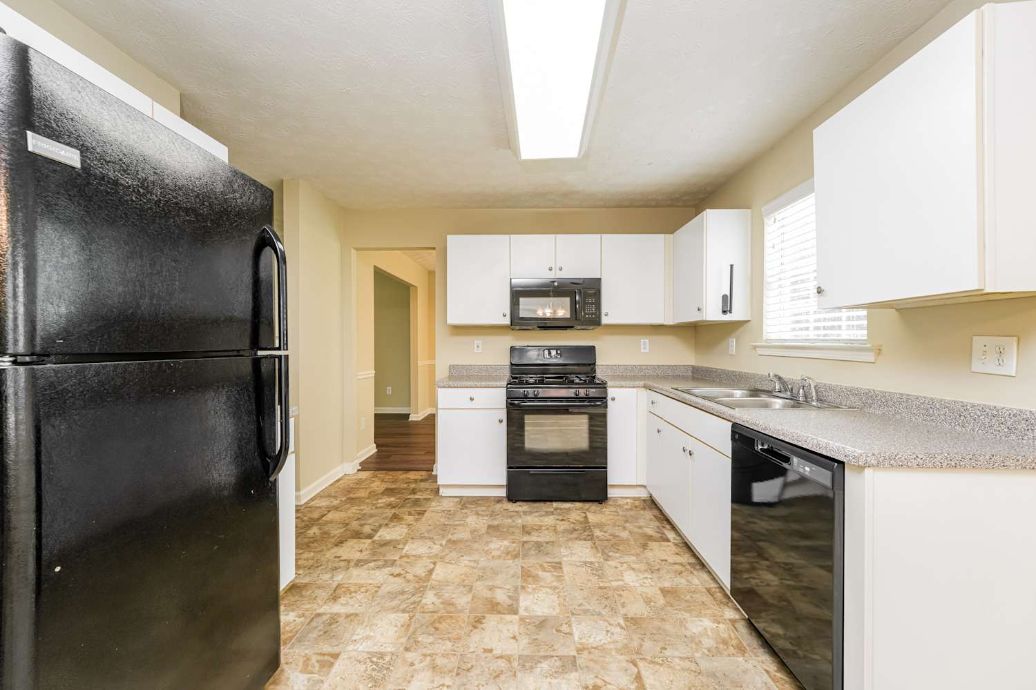 3907 Brandon Lee Way, Snellville photo 9