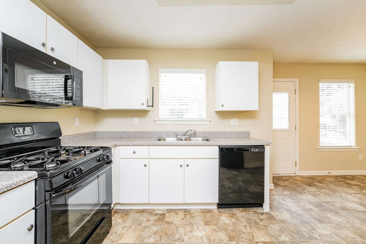 3907 Brandon Lee Way, Snellville photo 10