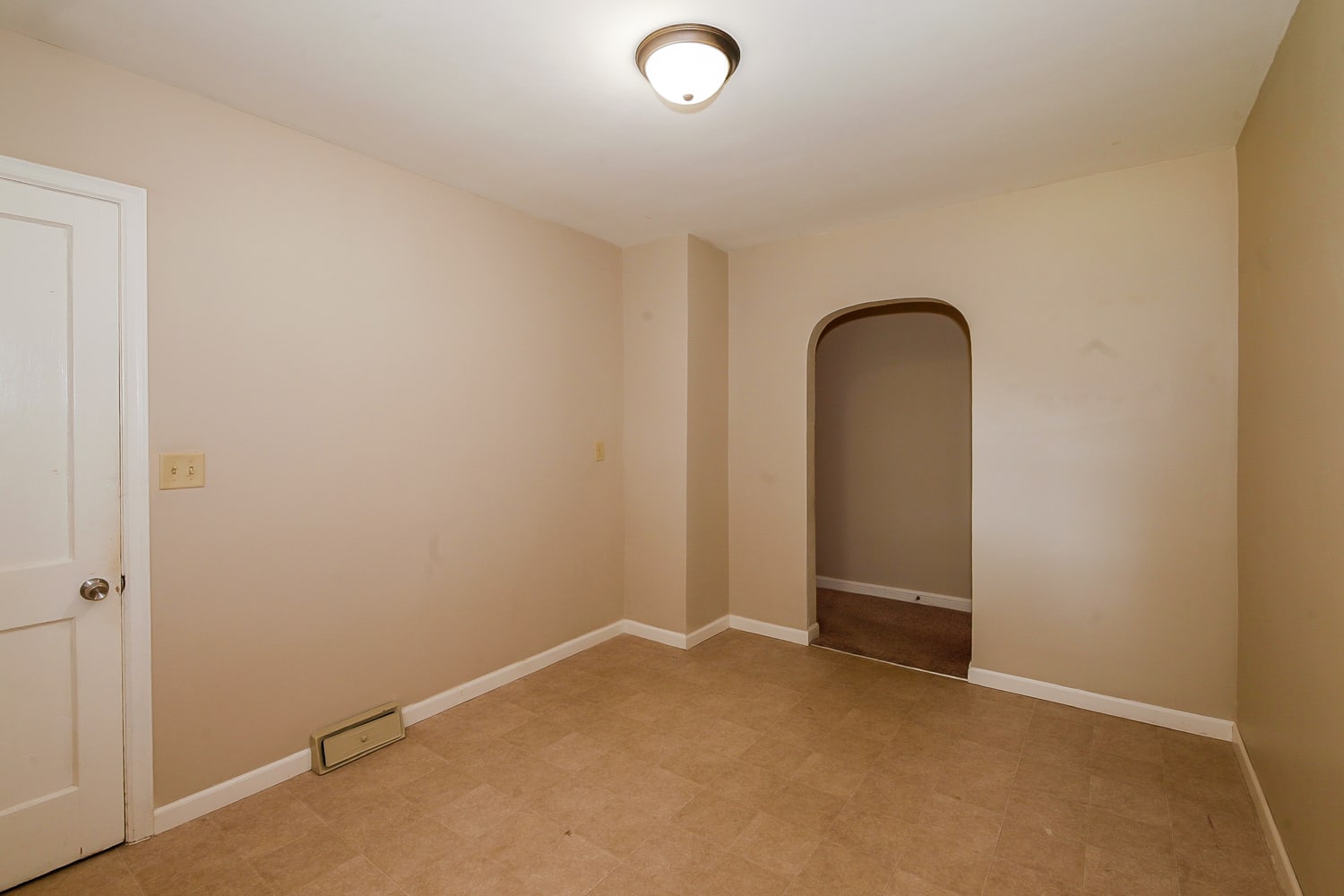 3940 3rd St NE, Columbia Heights photo 6