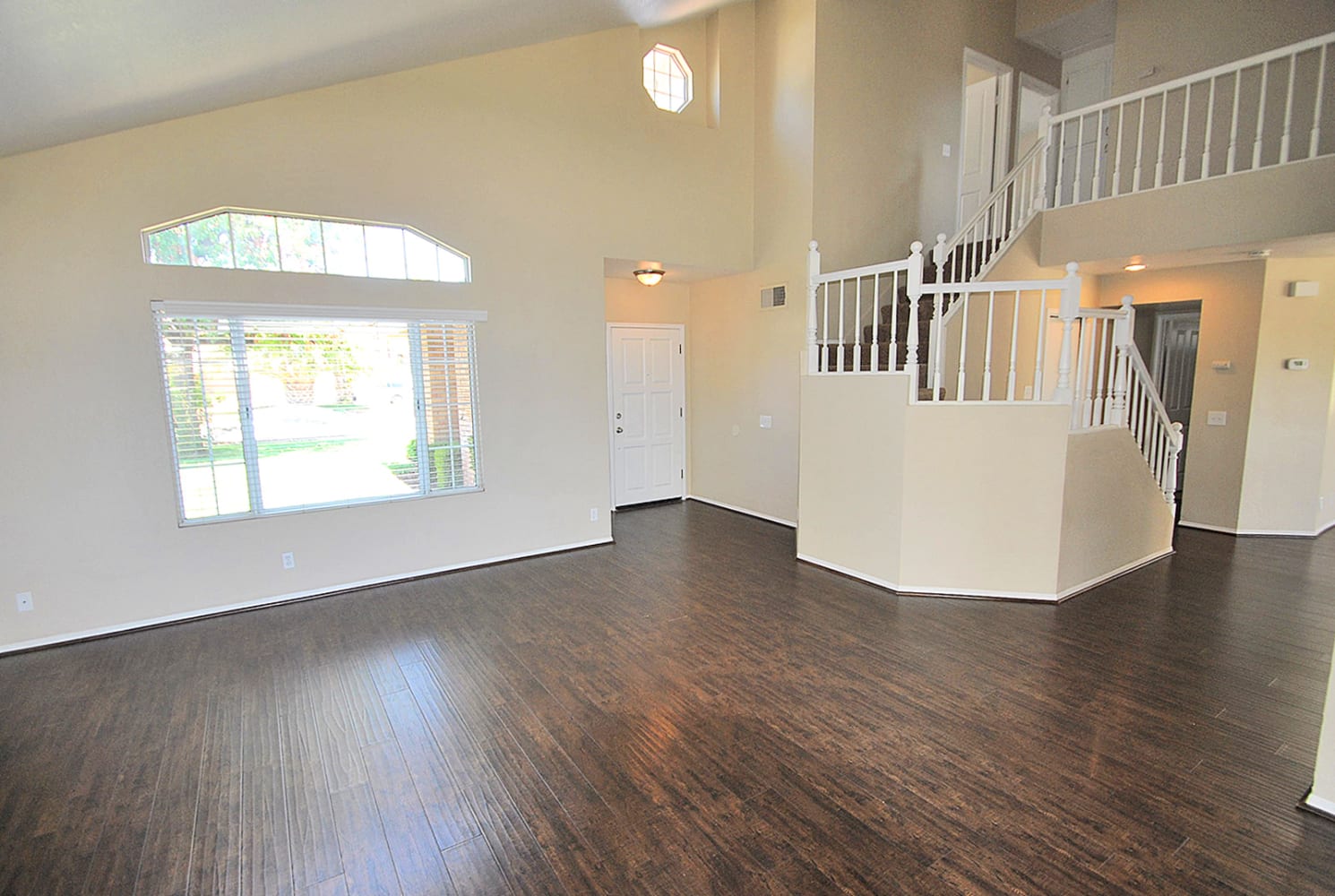 Front of 39638 Via Temprano, Murrieta, CA