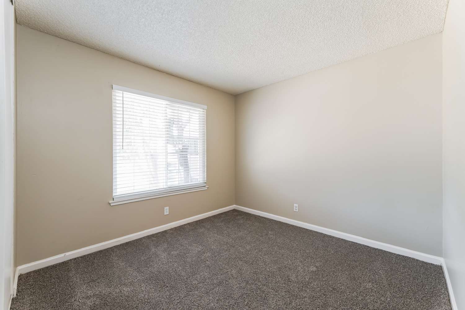 3971 Avante Way, Sacramento photo 12