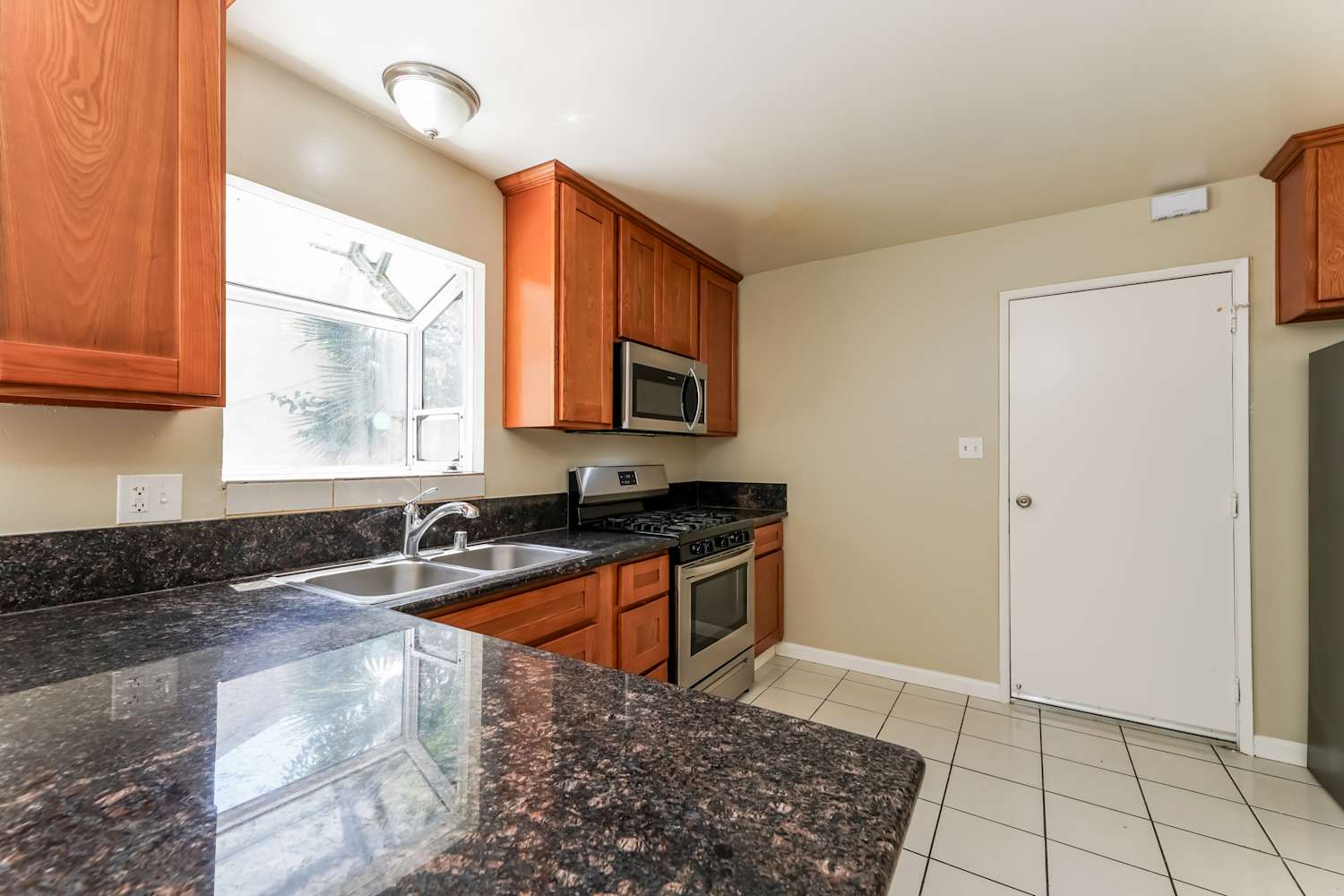 3971 Avante Way, Sacramento photo 8
