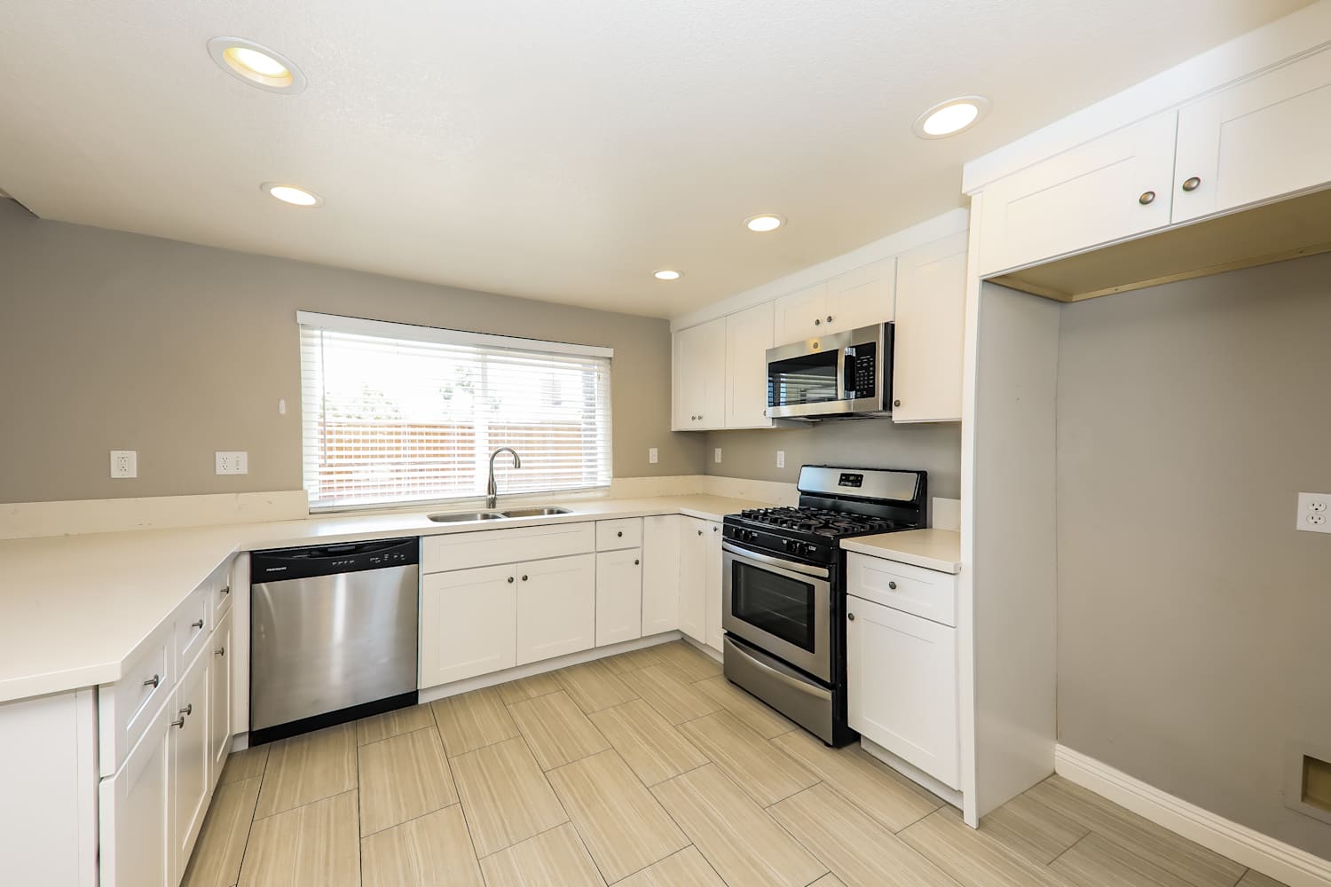 39838 N General Kearny Rd, Temecula photo 9