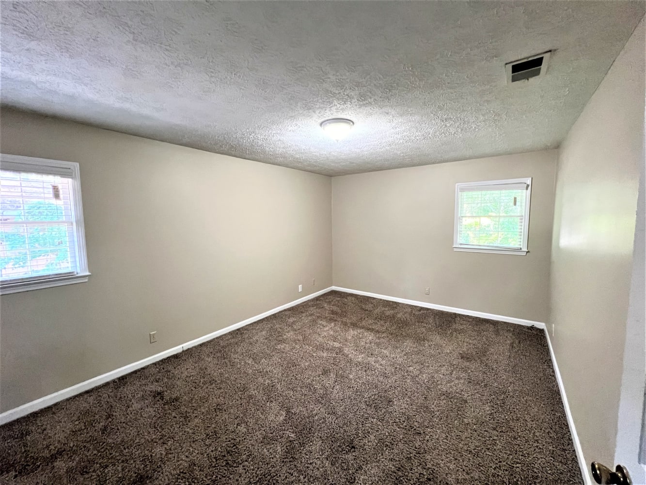 3993 Sugar Valley Dr SE, Conyers photo 8