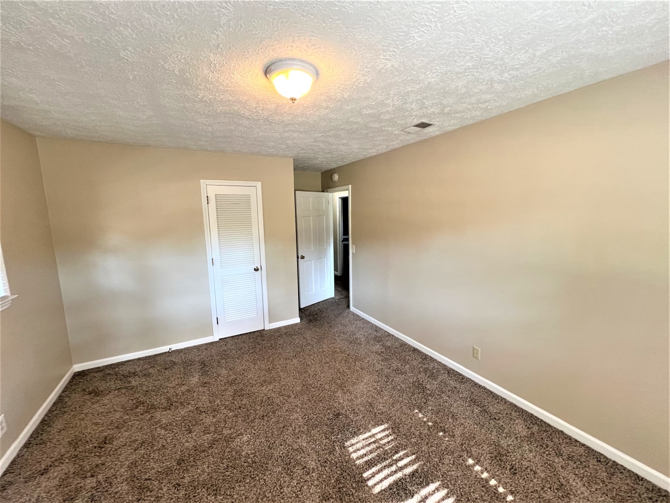 3993 Sugar Valley Dr SE, Conyers photo 9