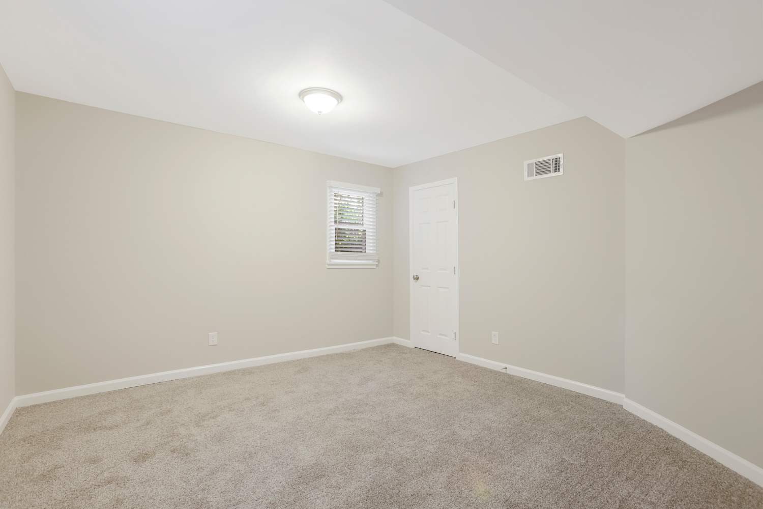 3997 Reid Rd, Douglasville photo 19