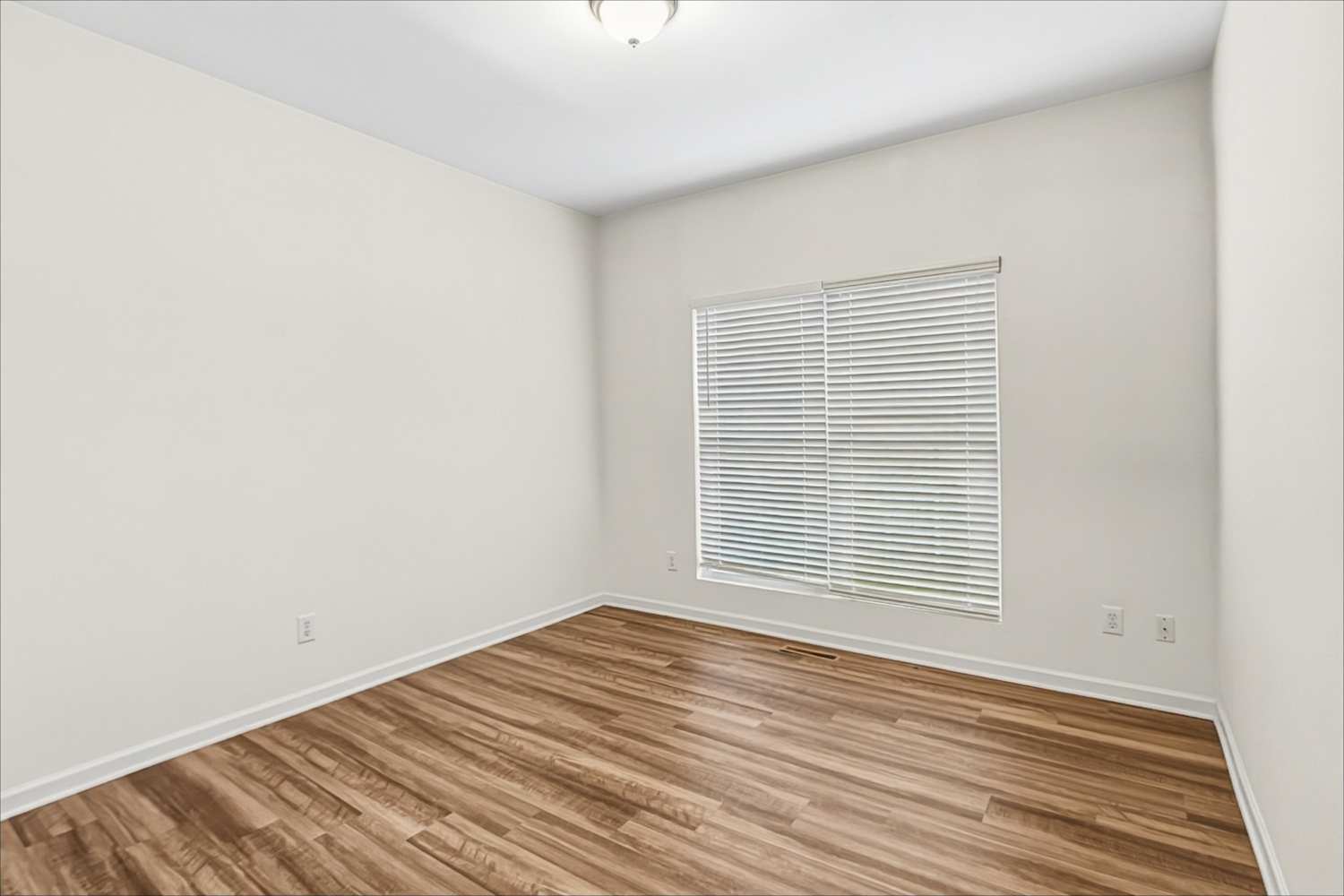 40 Luzelle Dr, Winston Salem photo 14
