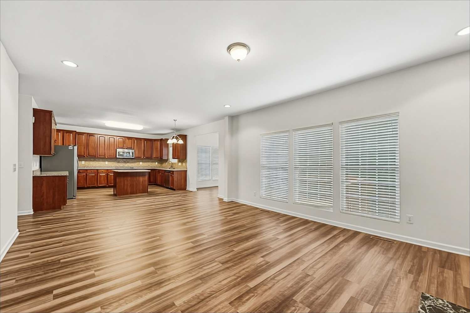 40 Luzelle Dr, Winston Salem photo 6