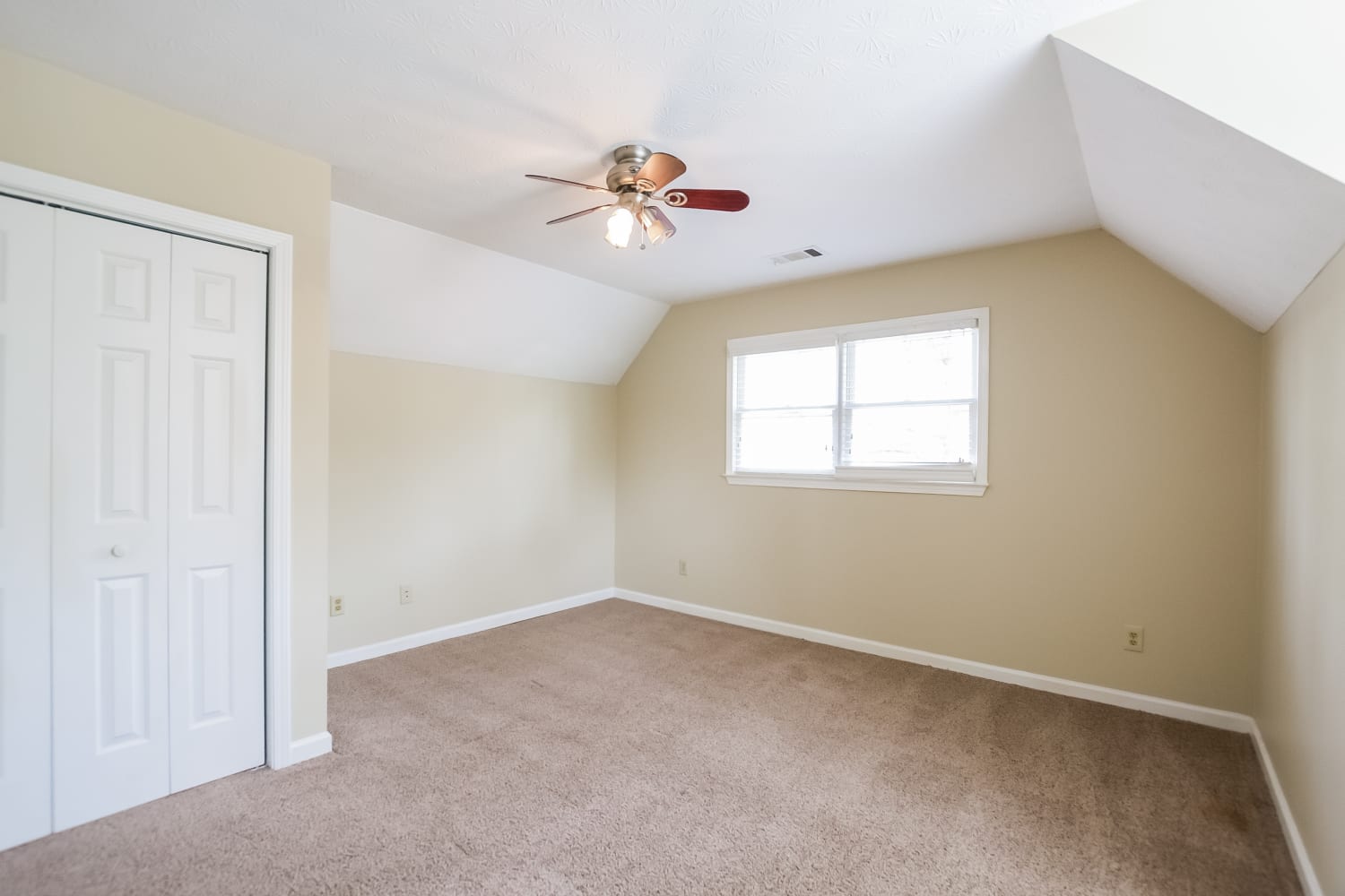 40 Oak Landing Ln, Douglasville photo 9