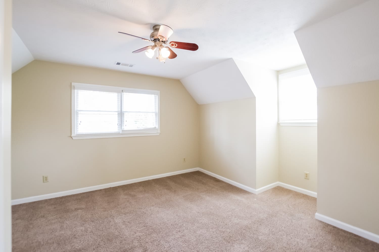 40 Oak Landing Ln, Douglasville photo 11