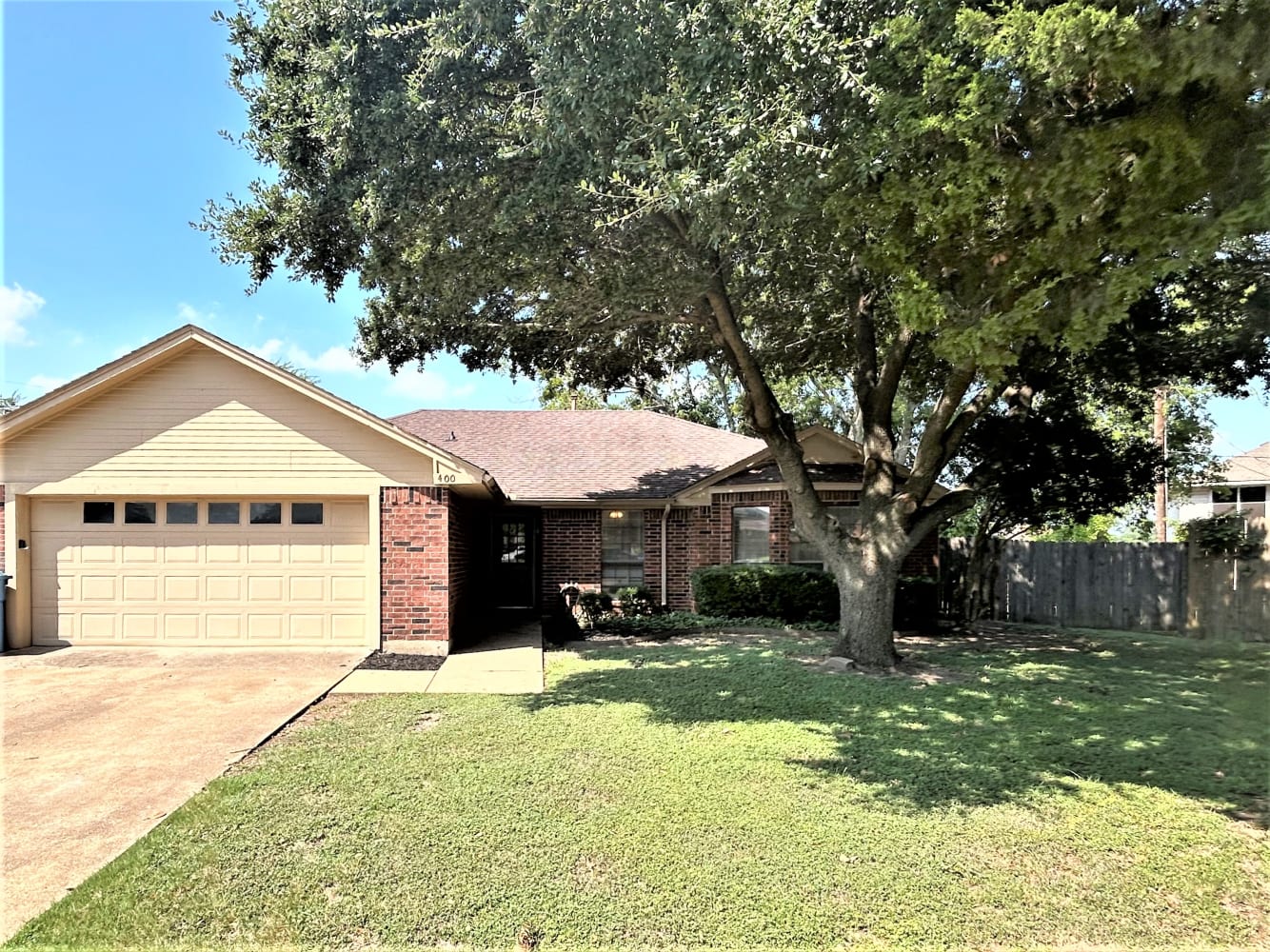 Front of 400 Partridge Cir, Desoto, TX