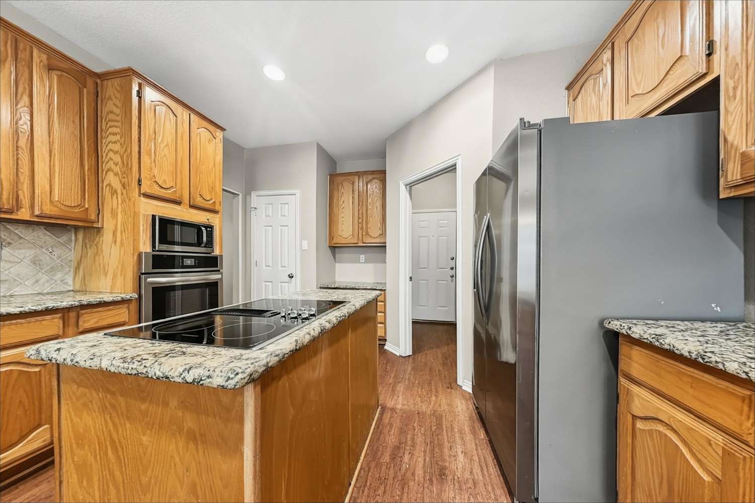 4000 Iris Ct, Haltom City photo 8