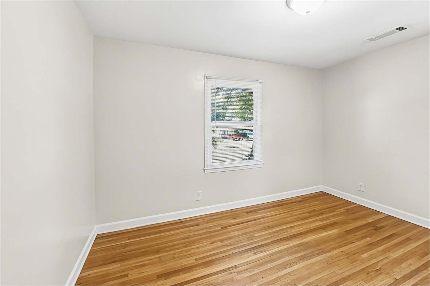 4001 Abbeydale Dr, Charlotte photo 15