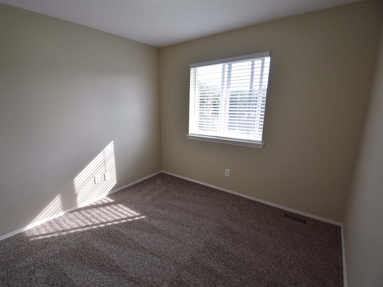 401 Kensington Ave NW, Orting photo 14