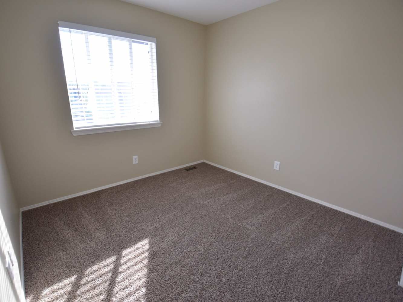 401 Kensington Ave NW, Orting photo 20