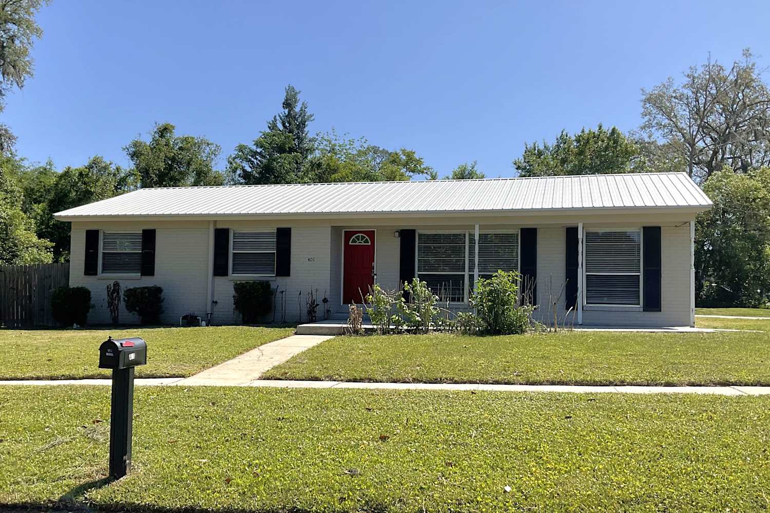 Front of 401 Libra Ln, Orange Park, FL