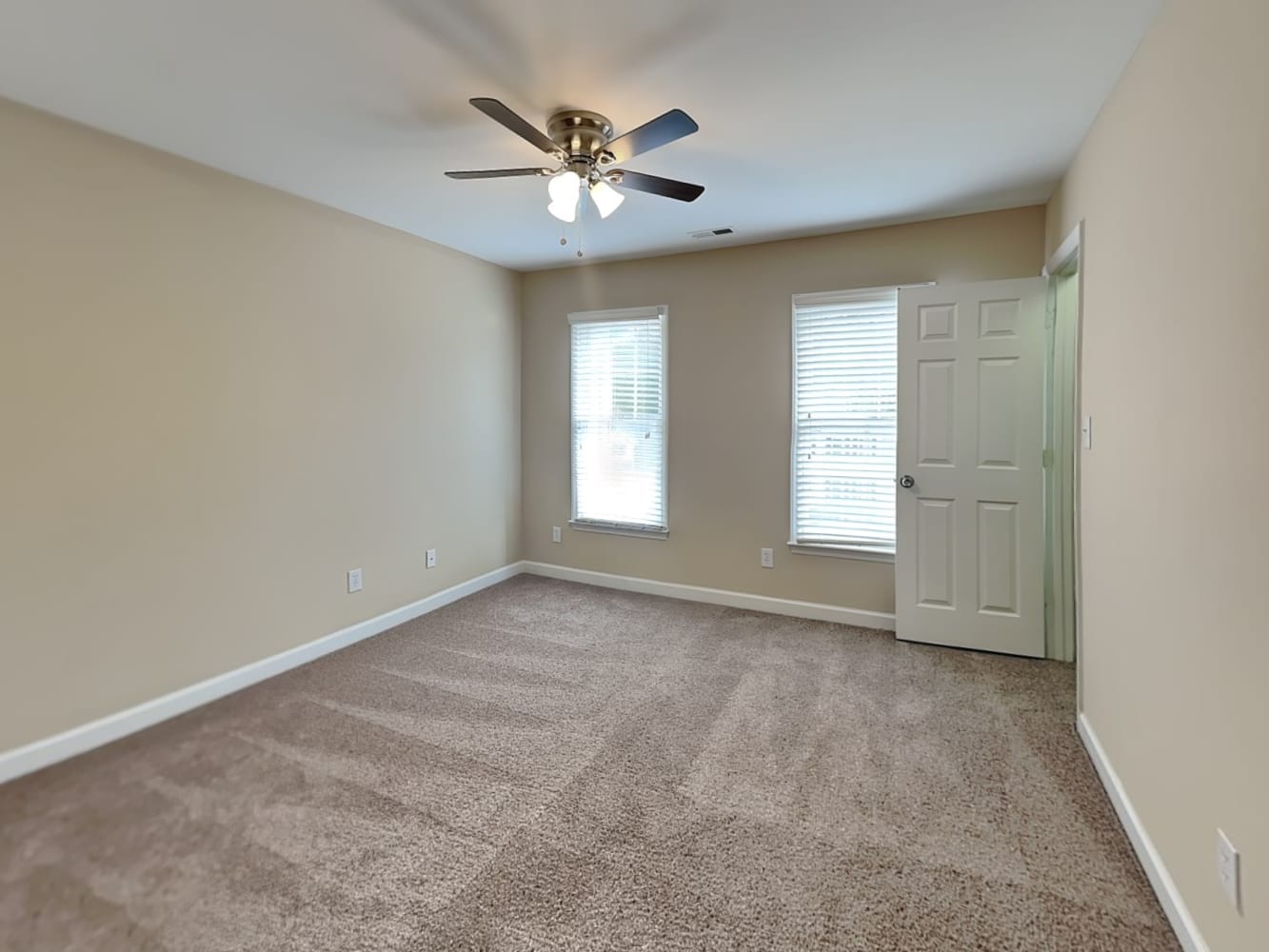 401 Loblolly Dr, Durham photo 13