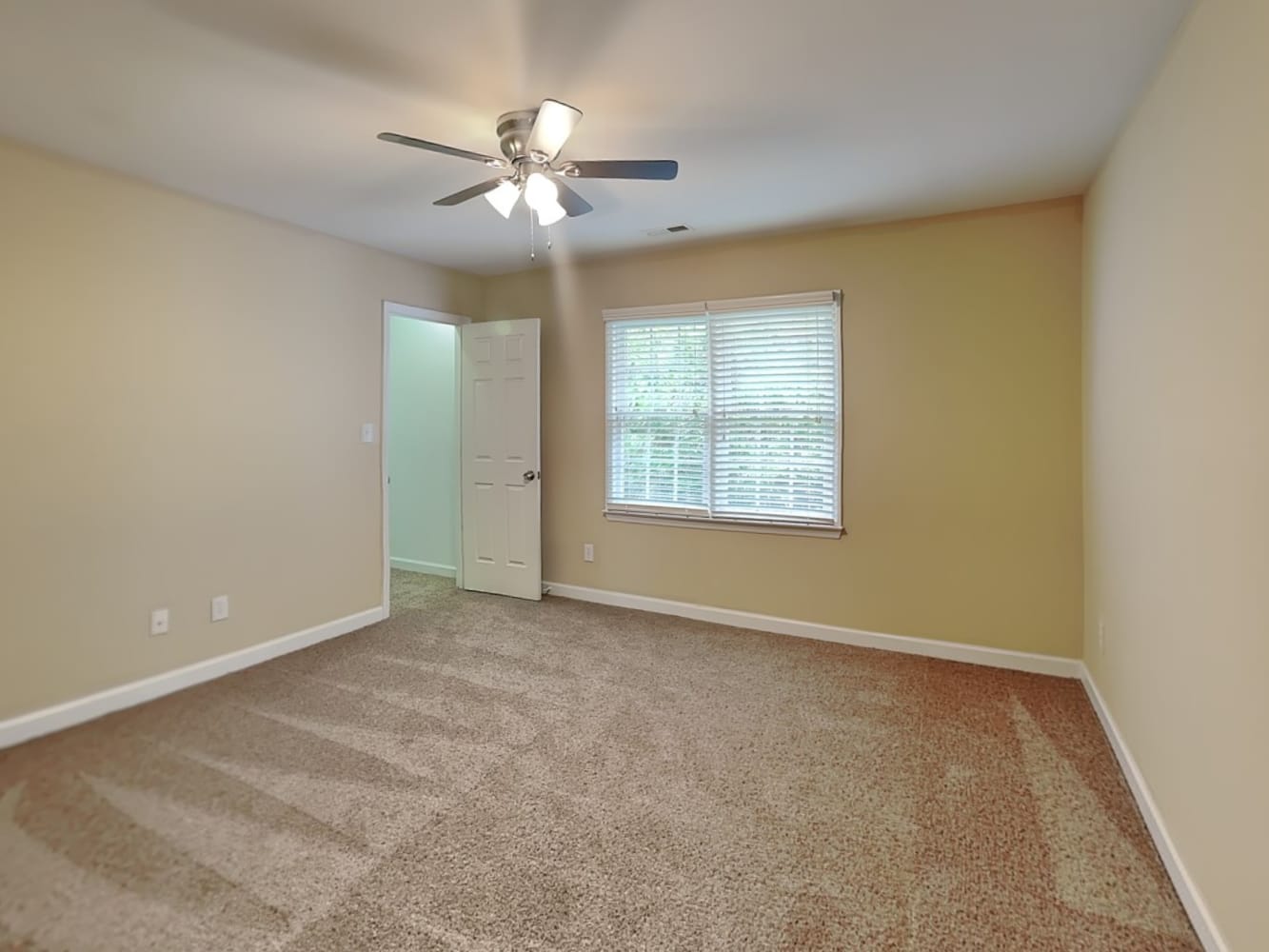 401 Loblolly Dr, Durham photo 14