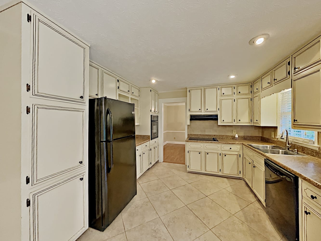 4010 Derby Dr, Cumming photo 8