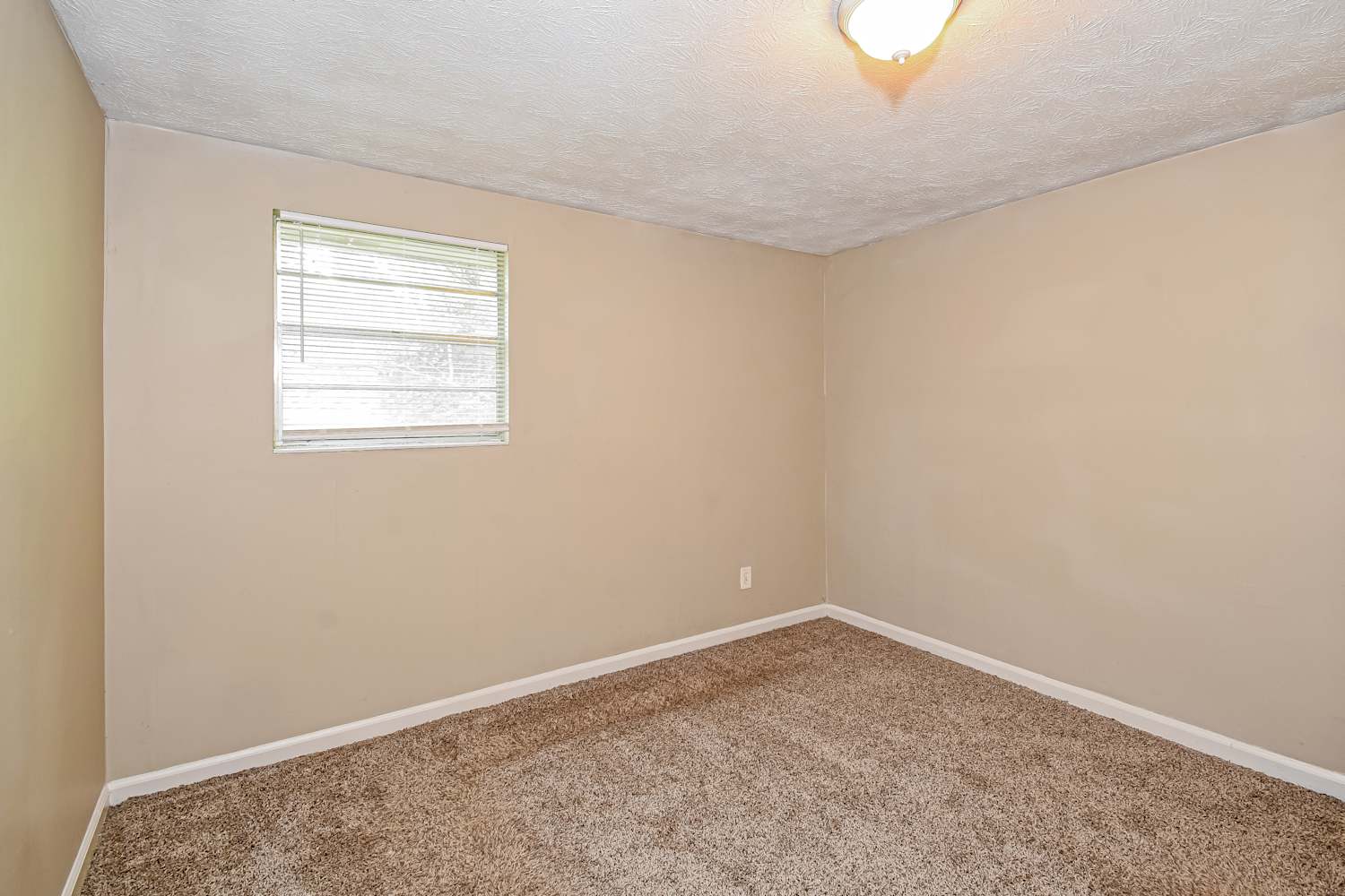 4021 Nations Dr, Douglasville photo 12