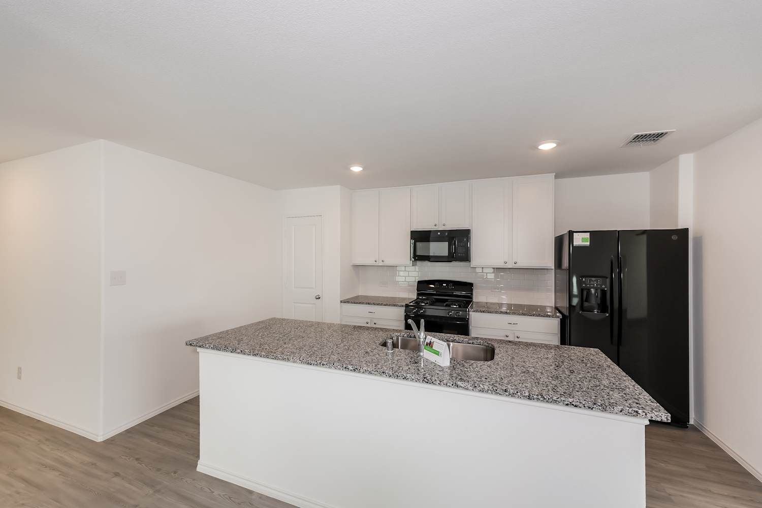 4024 Mountain Meadow Rd, Crowley photo 9