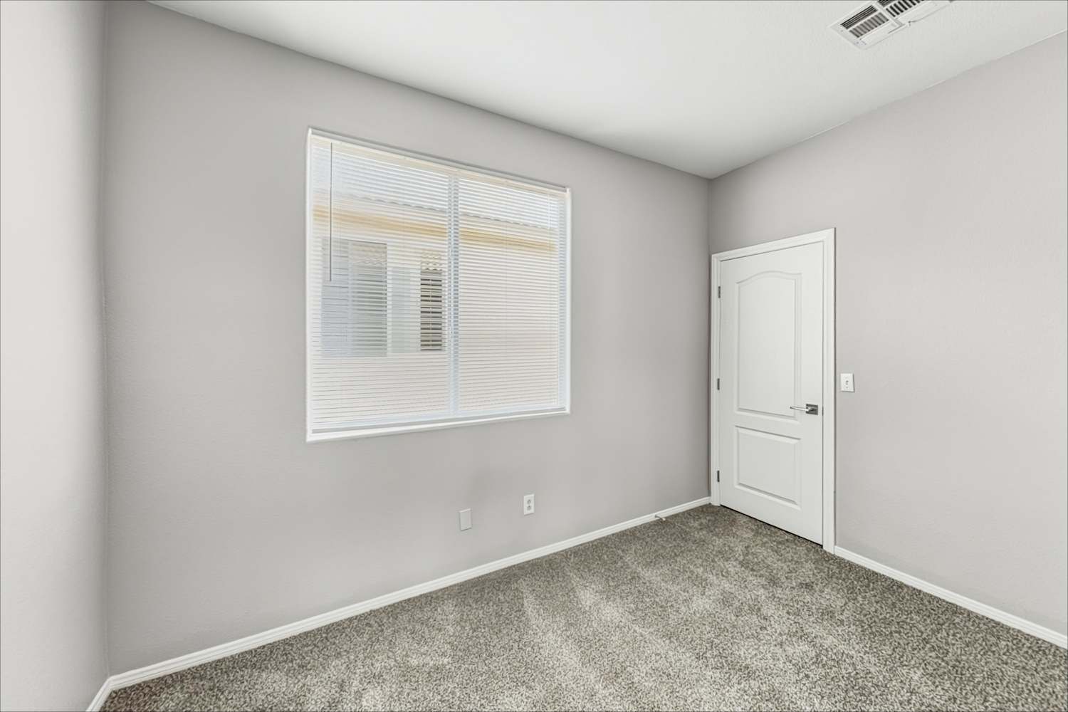 4028 Villeroy Ave, Las Vegas photo 14
