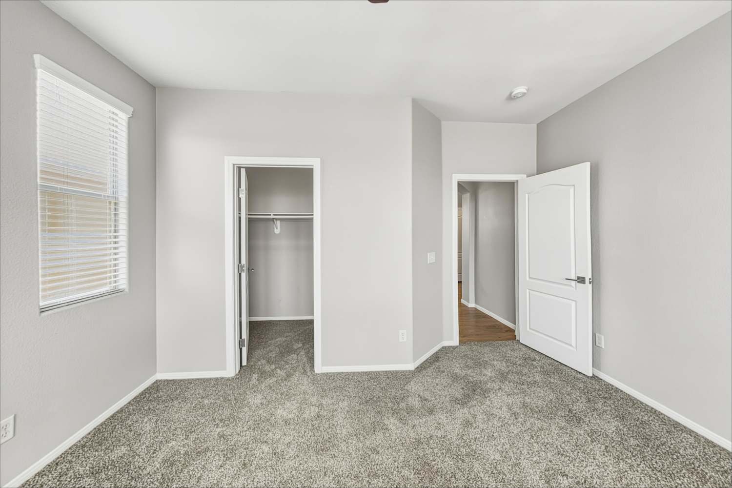 4028 Villeroy Ave, Las Vegas photo 10