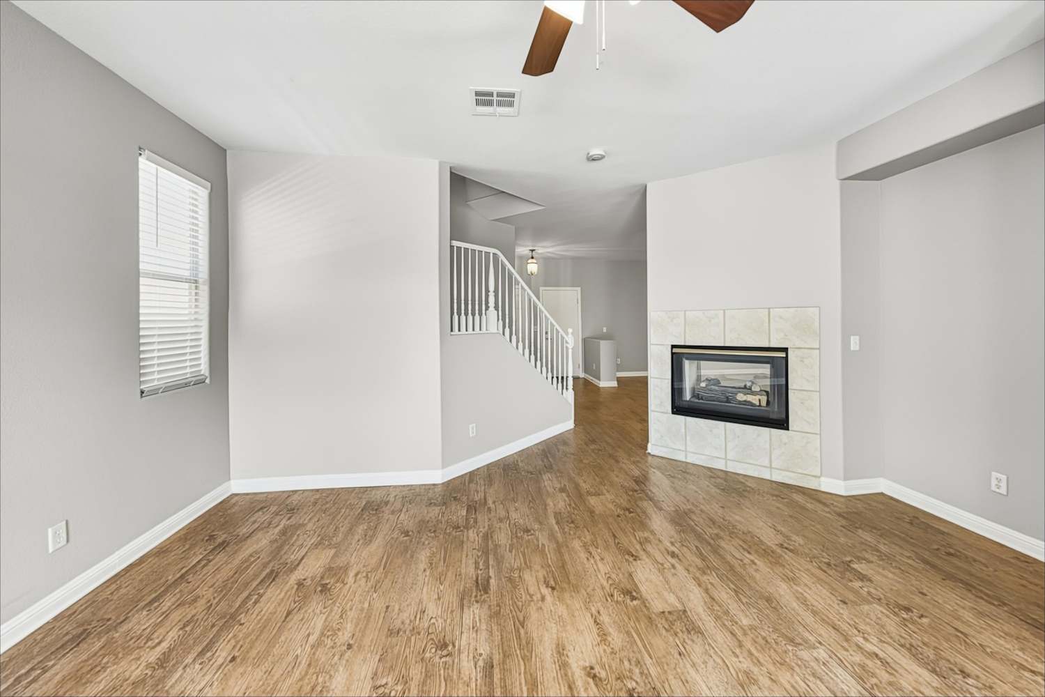 4028 Villeroy Ave, Las Vegas photo 6