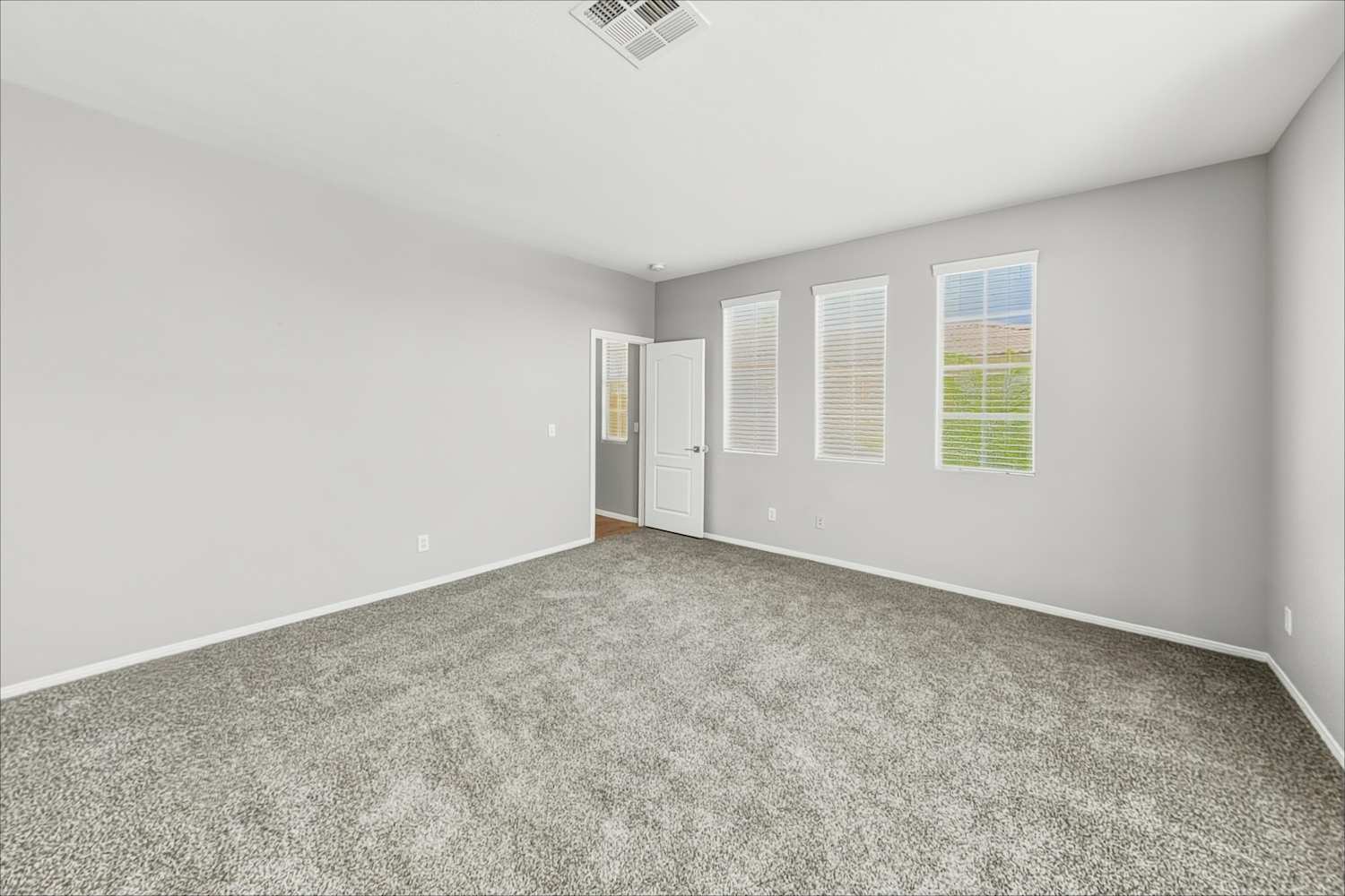 4028 Villeroy Ave, Las Vegas photo 11