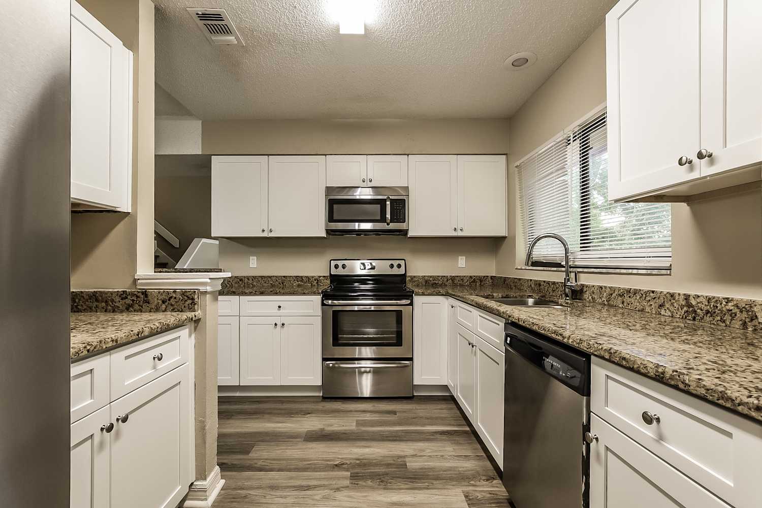 403 Cidermill Pl, Lake Mary photo 9