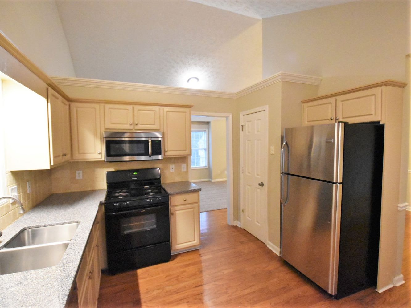 4030 Mount Vernon Dr, Woodstock photo 6
