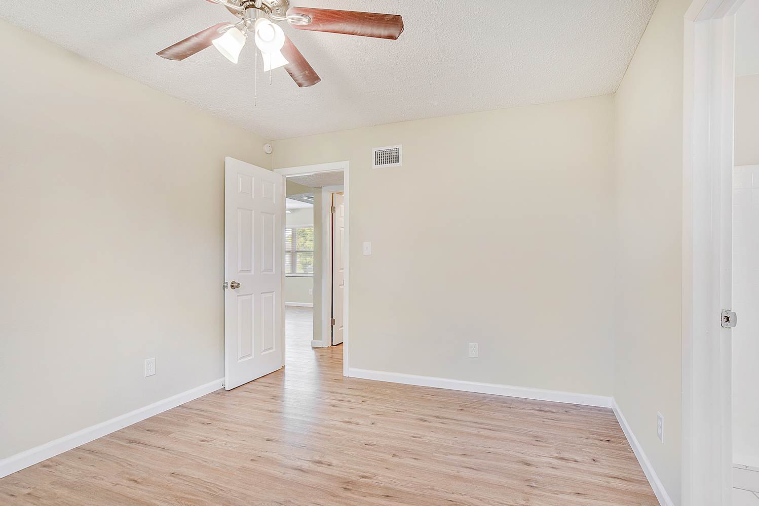 4033 Castlegate Dr, Orlando photo 12