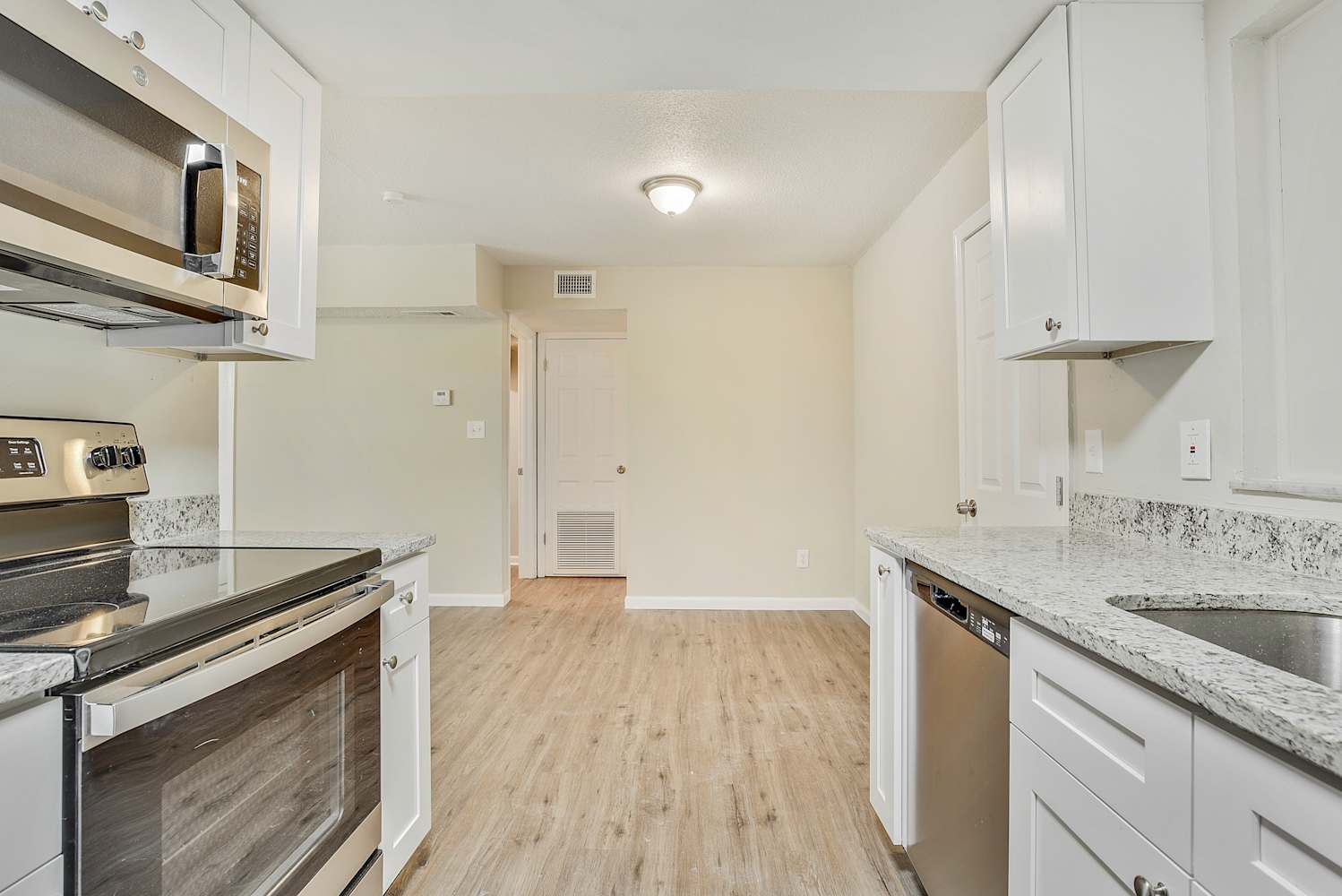 4033 Castlegate Dr, Orlando photo 8