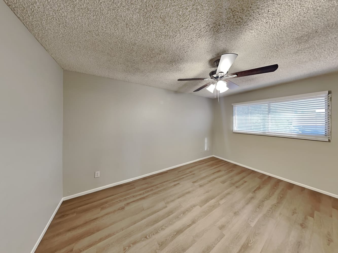 4033 W San Juan Ave, Phoenix photo 9