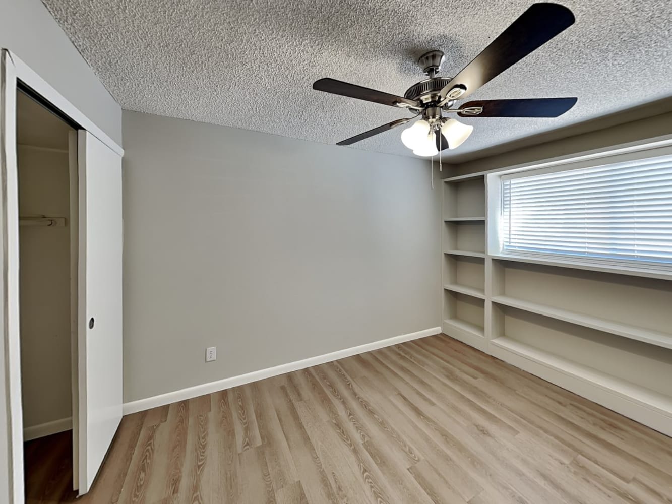 4033 W San Juan Ave, Phoenix photo 12