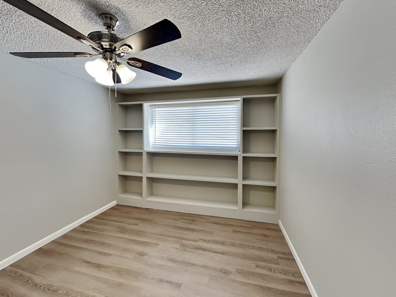 4033 W San Juan Ave, Phoenix photo 11