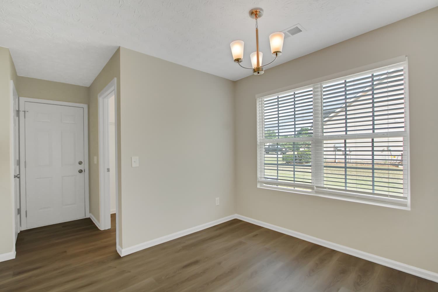 4035 Hollow Spring Trl, Loganville photo 11