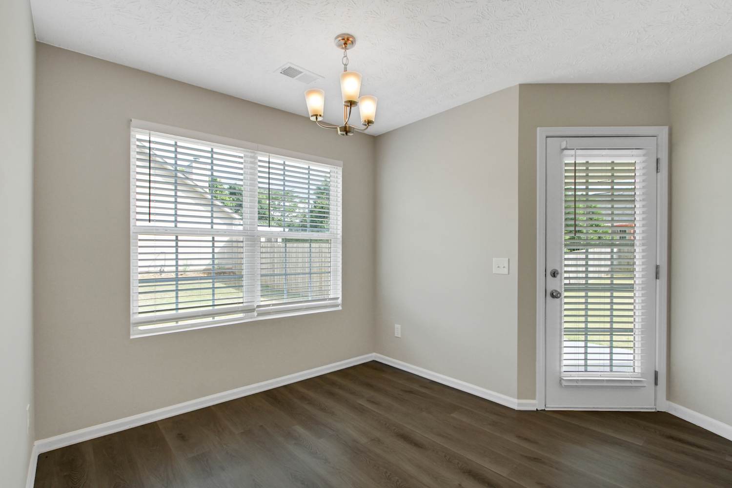 4035 Hollow Spring Trl, Loganville photo 10