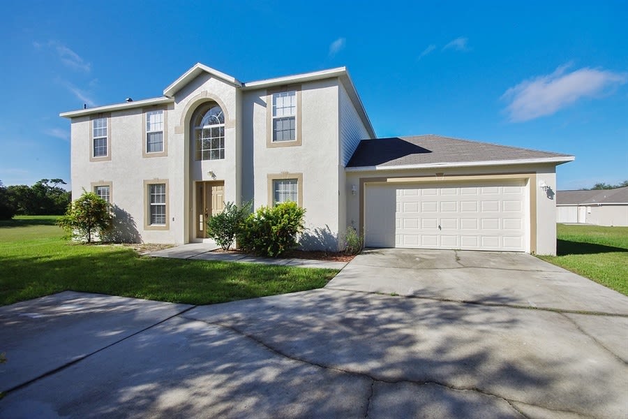 Front of 404 Danube Way, Kissimmee, FL