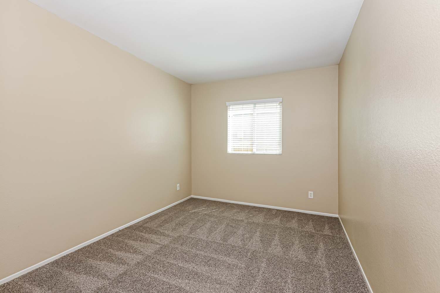 40503 Carly Ct, Murrieta photo 12