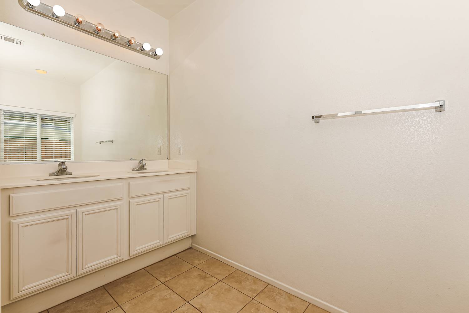 40503 Carly Ct, Murrieta photo 10