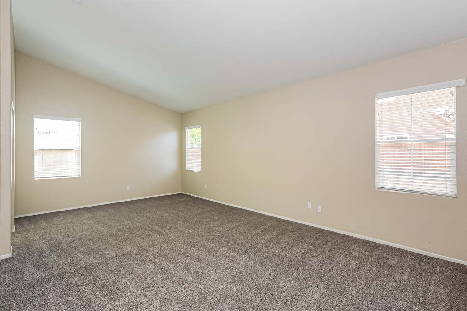 40503 Carly Ct, Murrieta photo 8